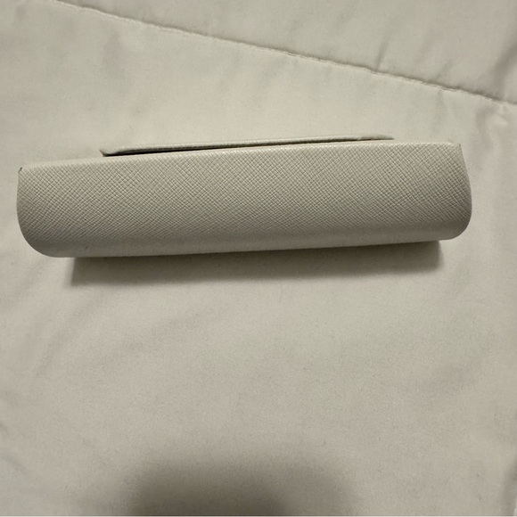 Michael Kors Glasses Case Never Used - Picture 4 of 6